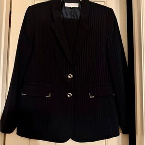 Sophisticated Dark Navy Suit